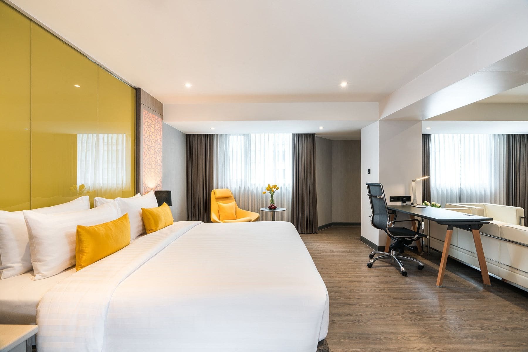 Khách sạn Jal 4*